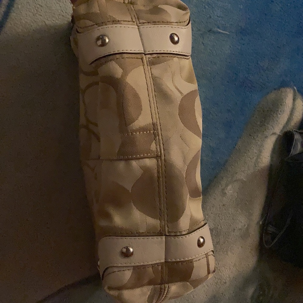 Coach Needs To Be Use And Not In Bag. - image 5